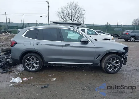 2023 BMW X3 xDrive30I z USA, uszkodzony, nr VIN 5UX53DP06P9S75421